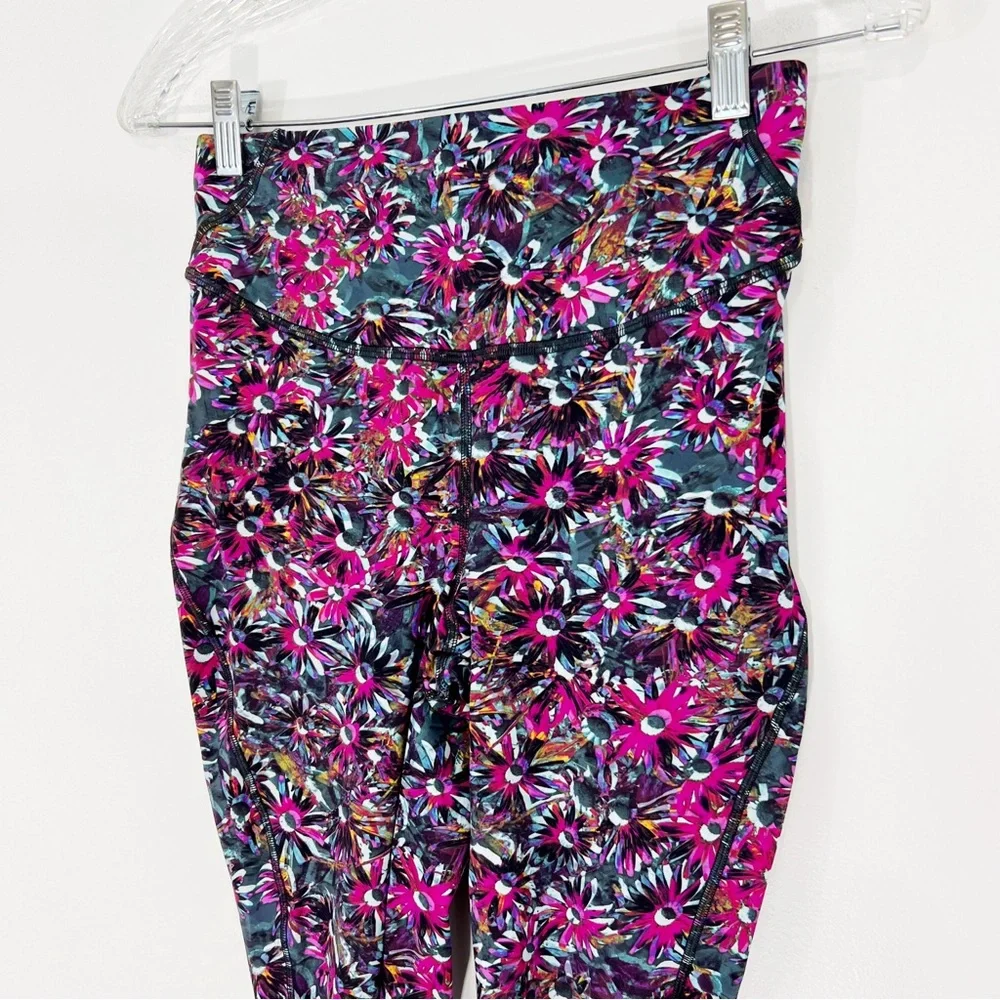 Lululemon Base Pace High Rise High Rise Running Tight in Floral Electric Size 6